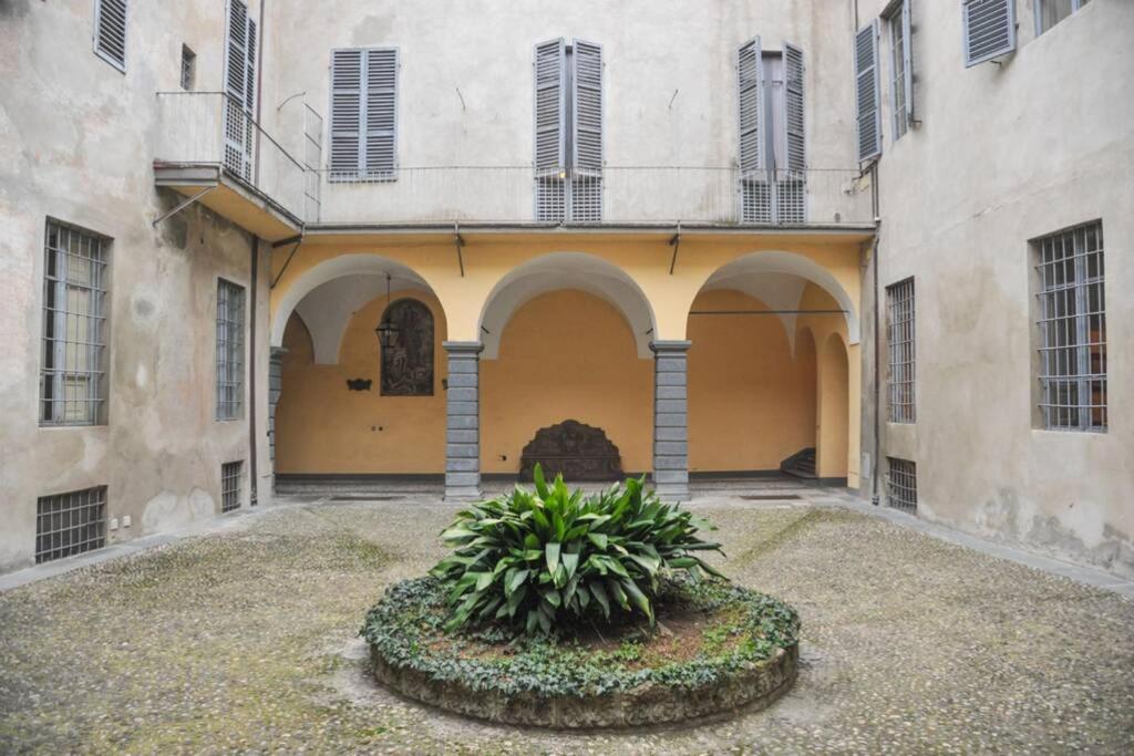 Cozy Apartment In Palazzo Malaspina Piacenza Eksteriør bilde